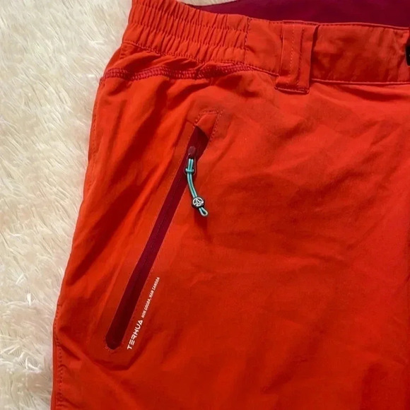 Men's Athletic Shorts - Red - Spanish design: like new. - Picture 6 of 16